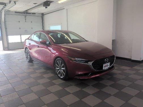 2019 Mazda Mazda3 FWD w/Premium Package