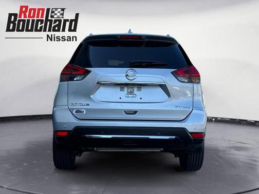 2020 Nissan Rogue SV