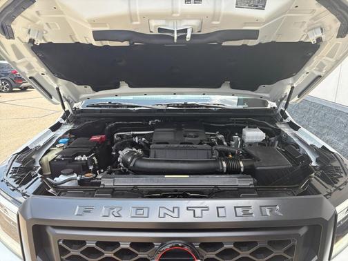 2024 Nissan Frontier PRO-4X