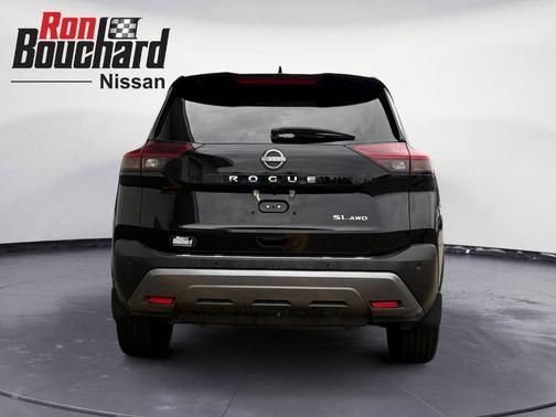 2022 Nissan Rogue SL