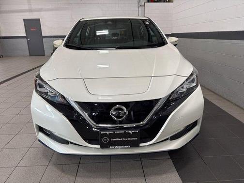 2022 Nissan Leaf SL PLUS