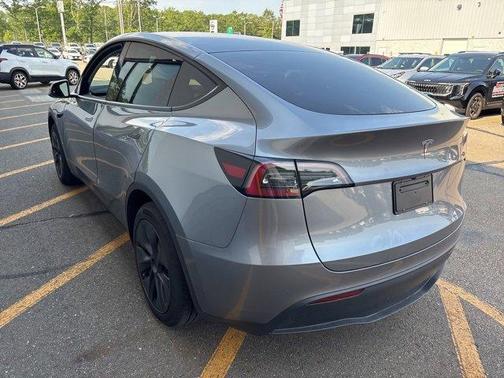2025 Tesla Model Y Long Range