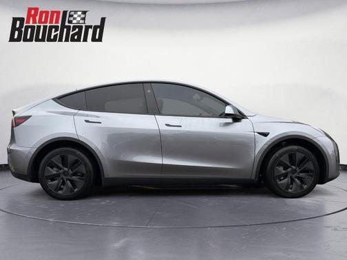 2025 Tesla Model Y Long Range
