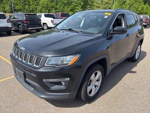 Black 2019 Jeep Compass Latitude