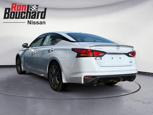 2023 Nissan Altima 2.0 SR