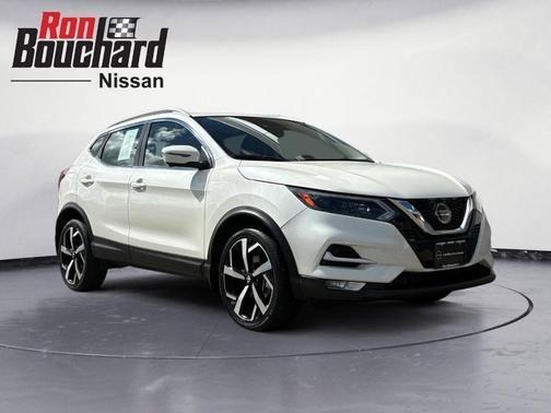 2022 Nissan Rogue Sport SL