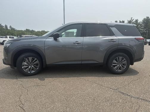 2025 Nissan Pathfinder S