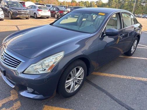 2013 INFINITI G37x Base