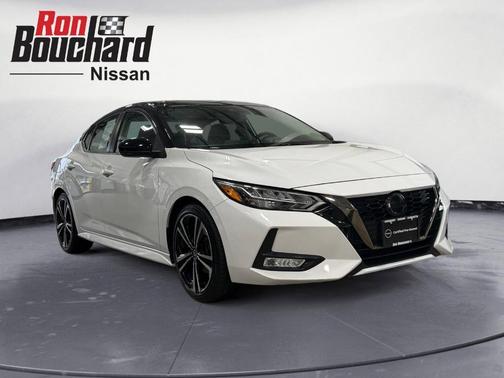 White 2022 Nissan Sentra SR