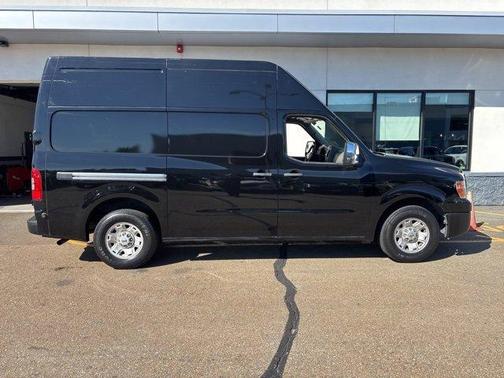 2016 Nissan NV Cargo NV3500 HD SV V8