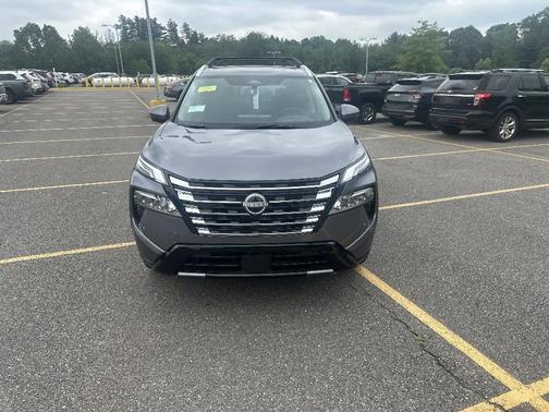 2025 Nissan Rogue Platinum