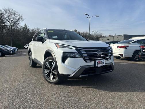 2025 Nissan Rogue SL
