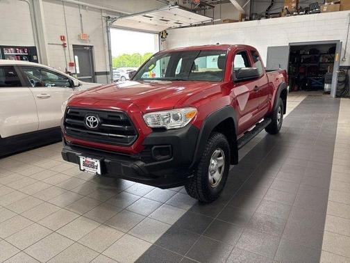 2017 Toyota Tacoma SR