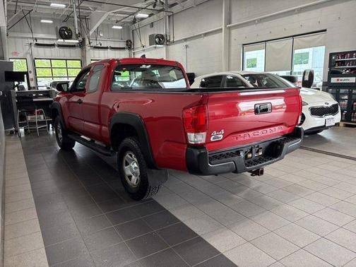 2017 Toyota Tacoma SR