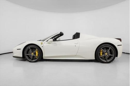 2014 Ferrari 458 Spider Base