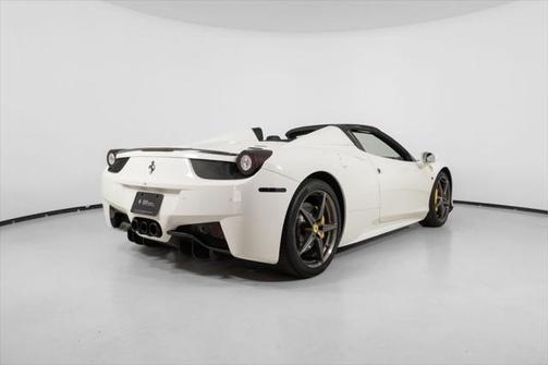 2014 Ferrari 458 Spider Base