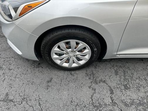 2019 Hyundai Accent SE