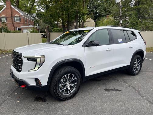 2025 GMC Acadia AWD AT4