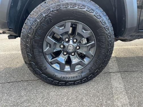 2023 Toyota Tacoma TRD Off Road