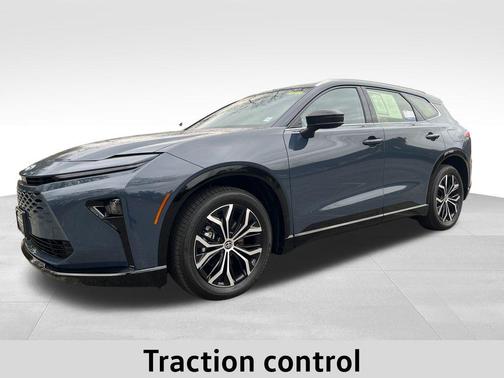 2025 Toyota Crown Signia XLE