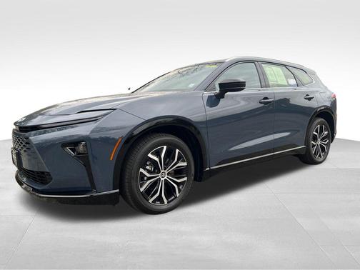 2025 Toyota Crown Signia XLE