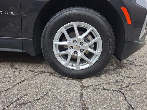 Iron Gray Metallic 2023 Chevrolet Equinox 1LT