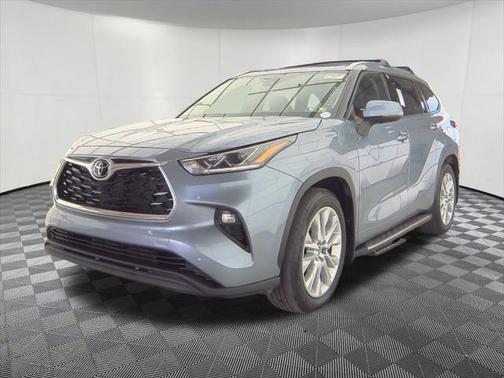 2022 Toyota Highlander Limited