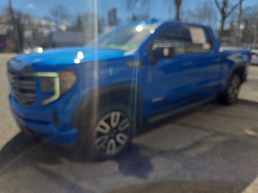 2023 GMC Sierra 1500 AT4