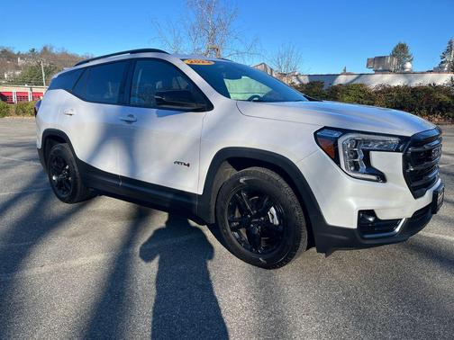 2022 GMC Terrain AWD AT4
