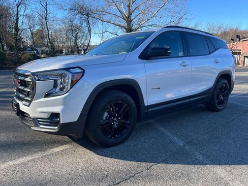 2022 GMC Terrain AWD AT4
