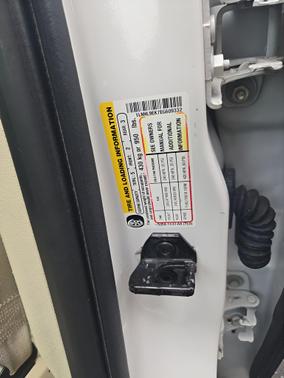 2014 Lincoln MKS Base