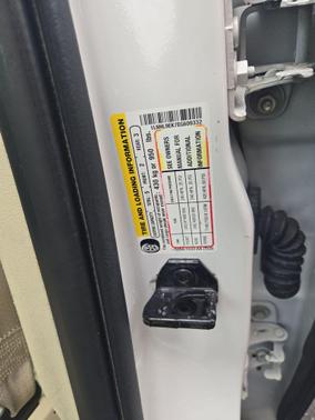 2014 Lincoln MKS Base