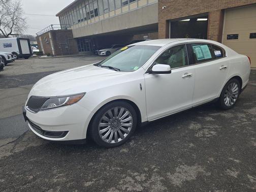 2014 Lincoln MKS Base