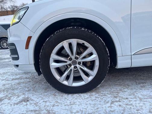 2017 Audi Q7 3.0T Premium