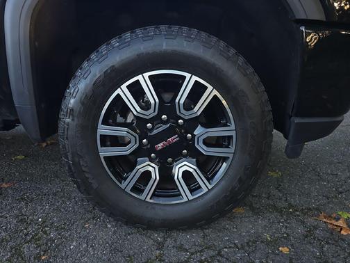 2023 GMC Sierra 2500 AT4