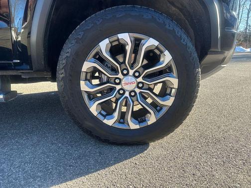 2023 GMC Canyon Denali