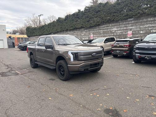 2023 Ford F-150 Lightning XLT