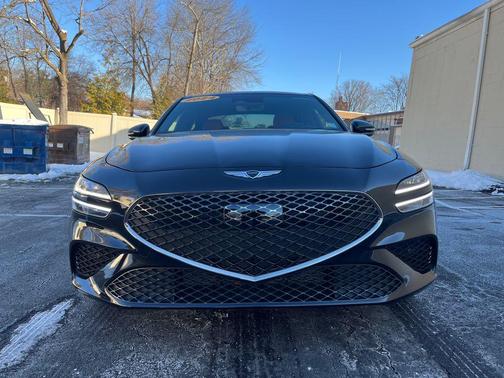 2024 Genesis G70 2.5T RWD