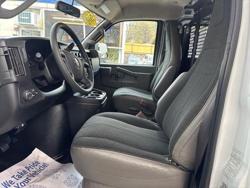 2023 GMC Savana 2500 Work Van