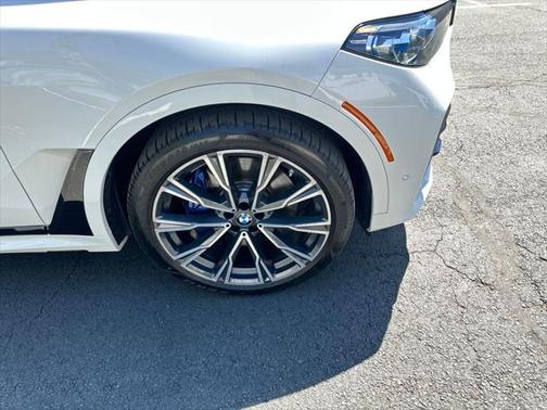 2021 BMW X7 M50i