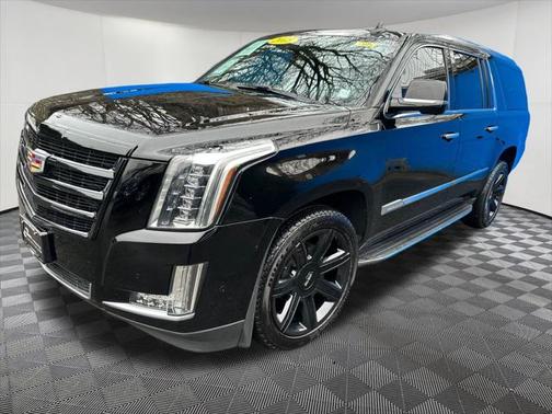 2018 Cadillac Escalade ESV Luxury