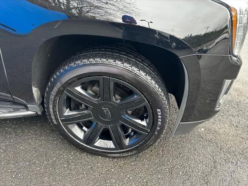 2018 Cadillac Escalade ESV Luxury