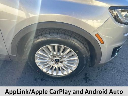 2020 Lincoln Nautilus Standard