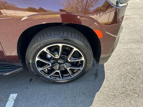 2022 Chevrolet Tahoe 4WD RST