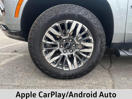 2025 Chevrolet Suburban 4WD Z71