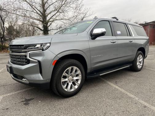 2023 Chevrolet Suburban Premier