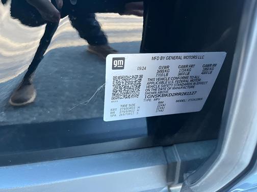 2024 Chevrolet Suburban LS