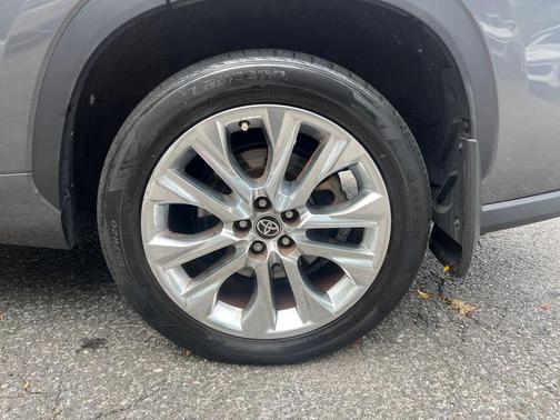 2022 Toyota Highlander Limited