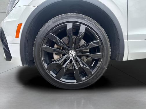 2021 Volkswagen Tiguan 2.0T SE R-Line Black 4MOTION
