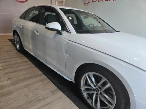 2024 Audi A4 45 S line quattro Premium